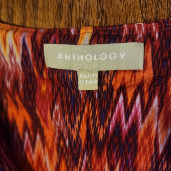 Anthology knot front colorful top - Picture 4 of 4